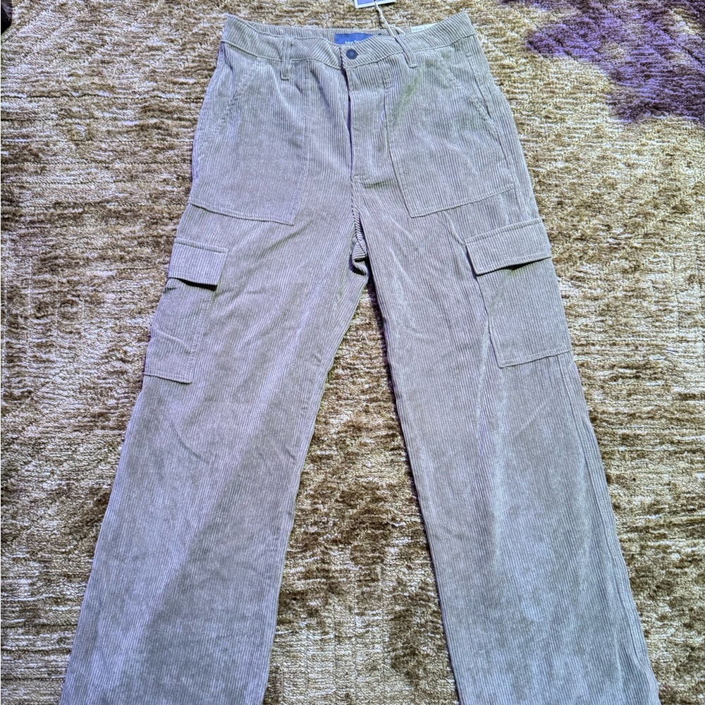 Women’s Corduroy Cargo Pants - olive green